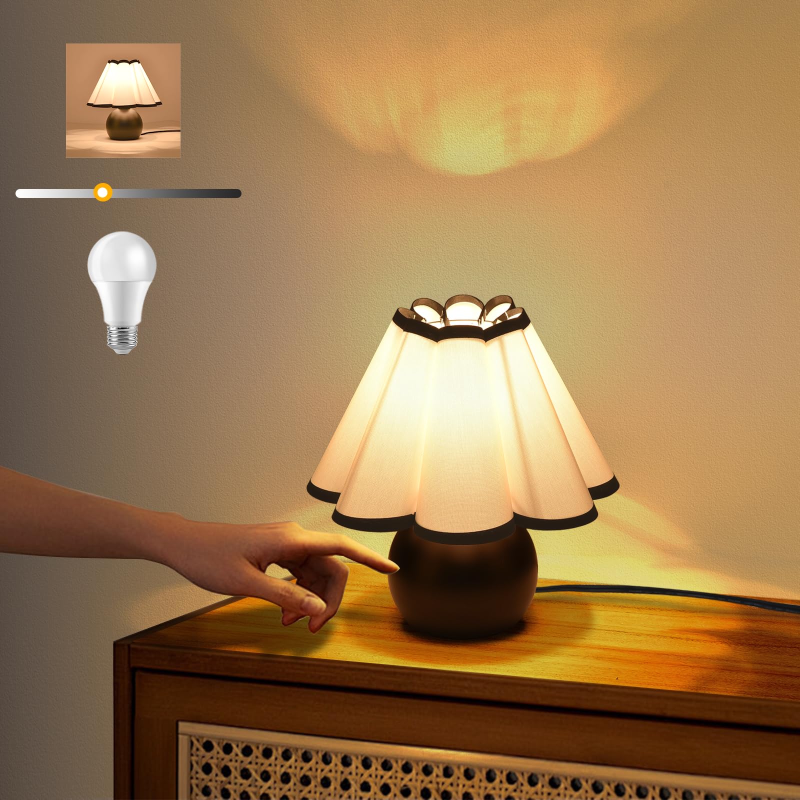 Brass Gold Small Bedside Lamp, Scalloped Shade Table Lamp for Bedroom Living Room