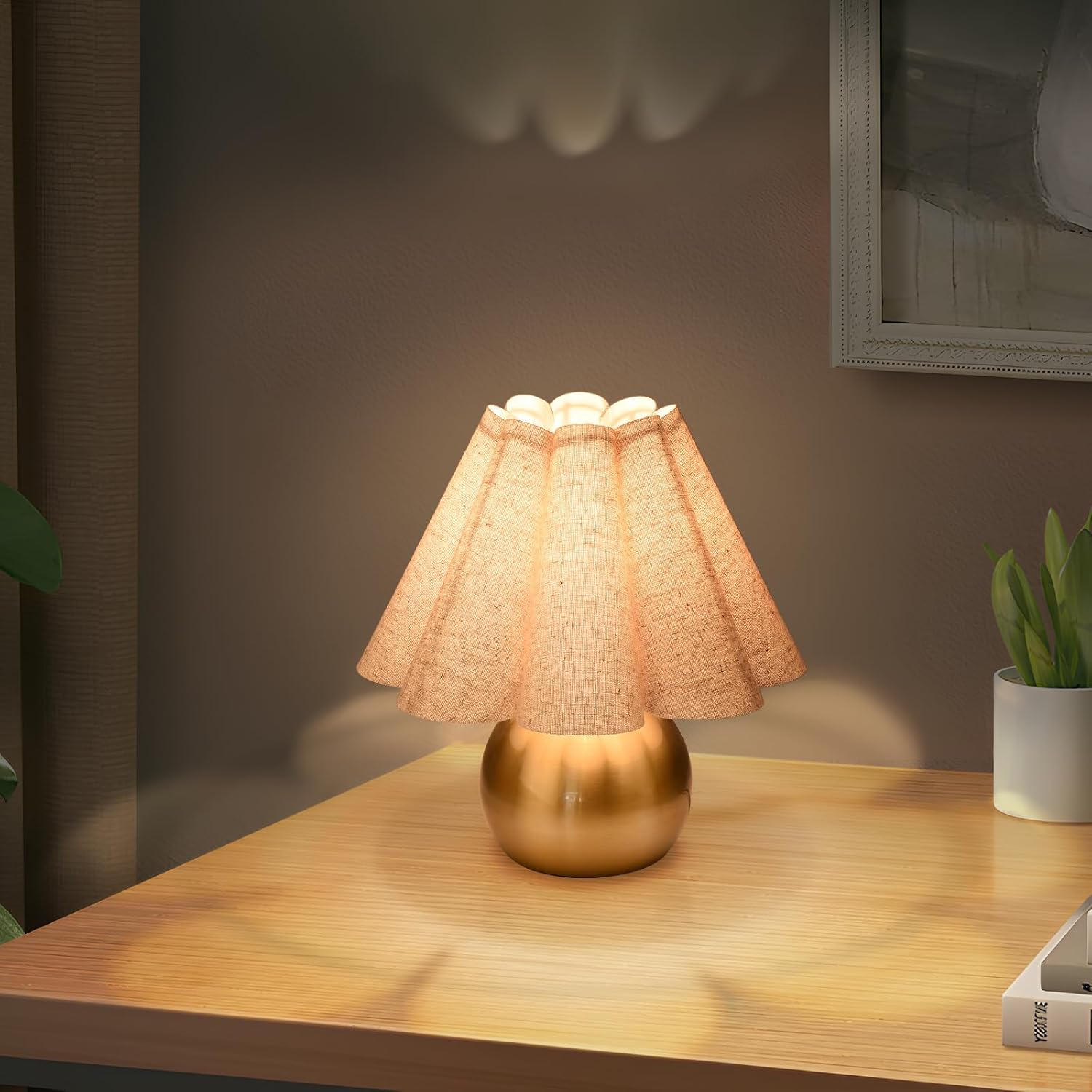 Brass Gold Small Bedside Lamp, Scalloped Shade Table Lamp for Bedroom Living Room