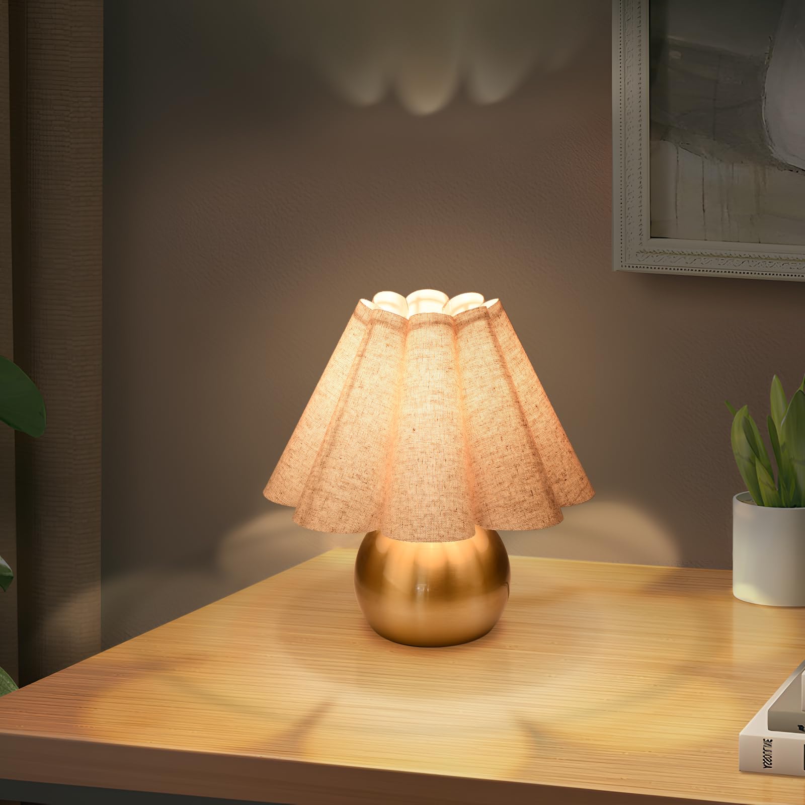 Brass Gold Small Bedside Lamp, Scalloped Shade Table Lamp for Bedroom Living Room
