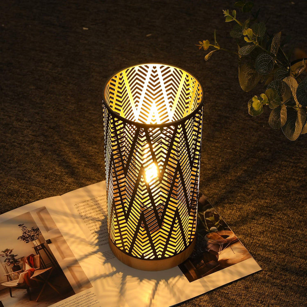 JHY DESIGN Metal Lamp Battery Powered 11''H Accent Cordless Decor Battery Lamp with 6-Hours Timer for Weddings Party Patio Garden Indoor Outdoor Table Balcony Christmas Decorations (with Wooden Base)